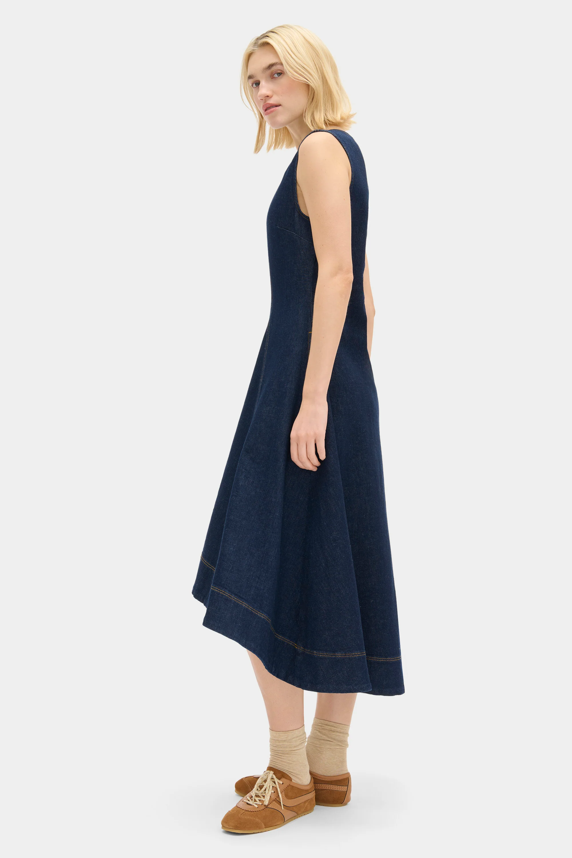 Liberty Sleeveless Denim Midi Dress - Image 3