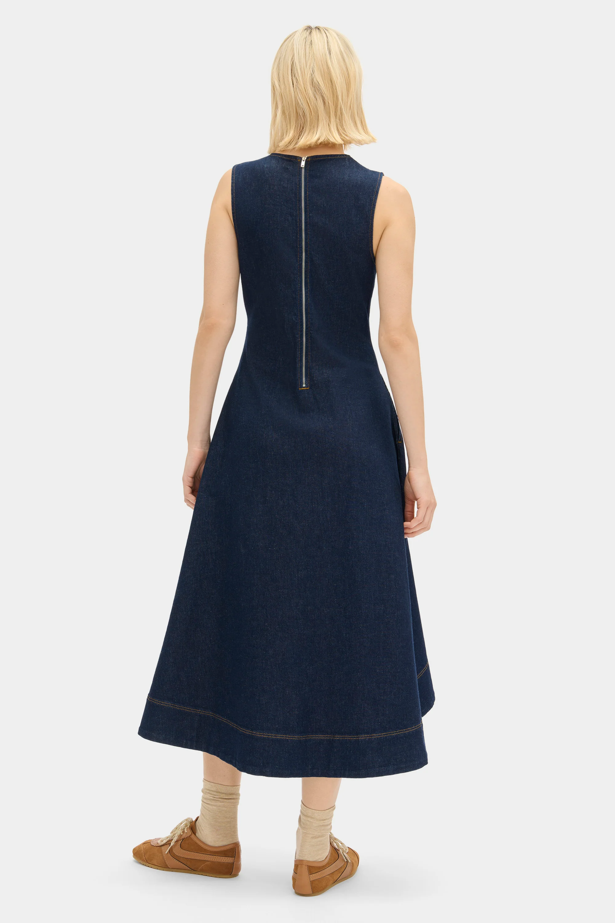 Liberty Sleeveless Denim Midi Dress - Image 4