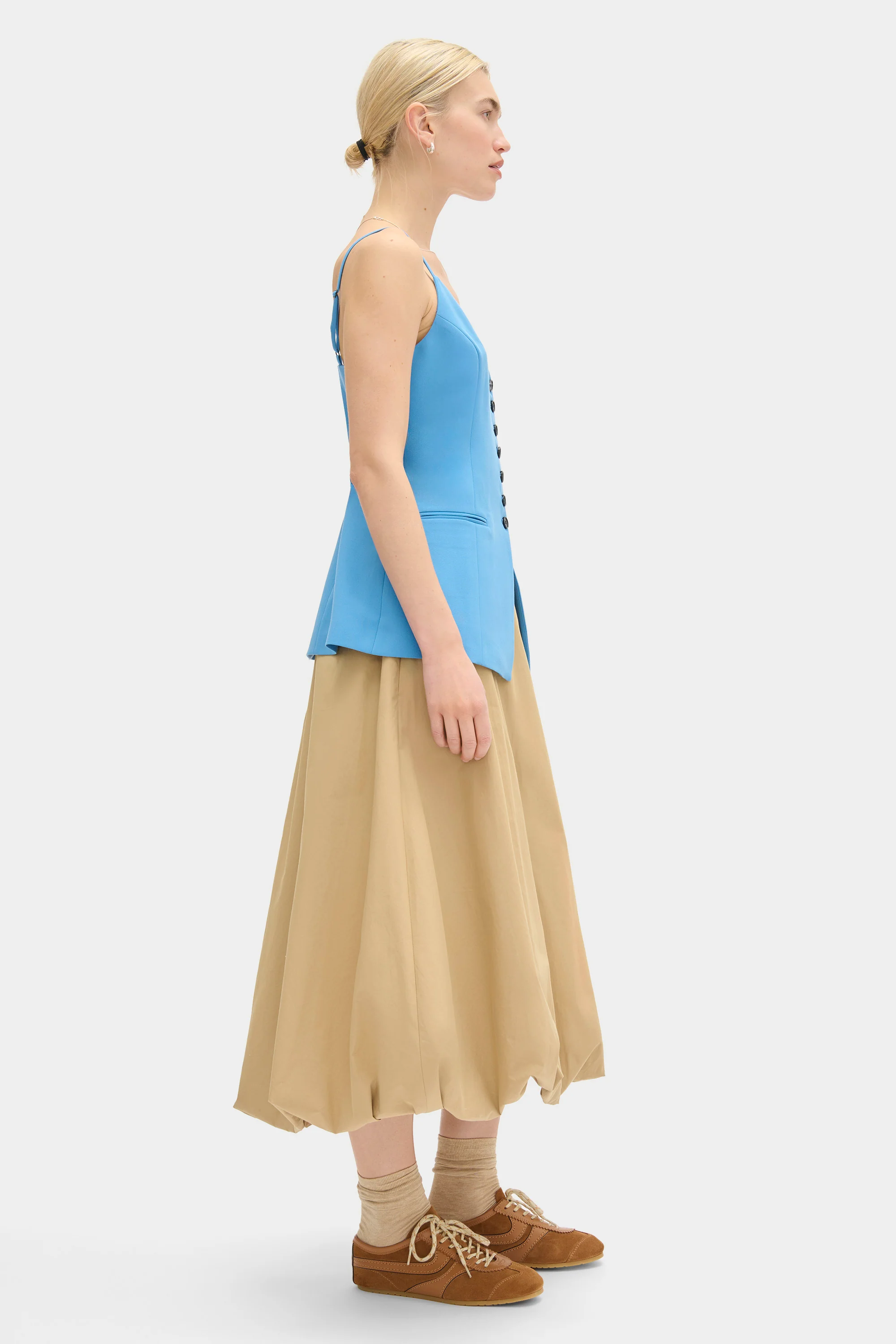 Manhattan V Neck Sleeveless Waistcoat - Image 3